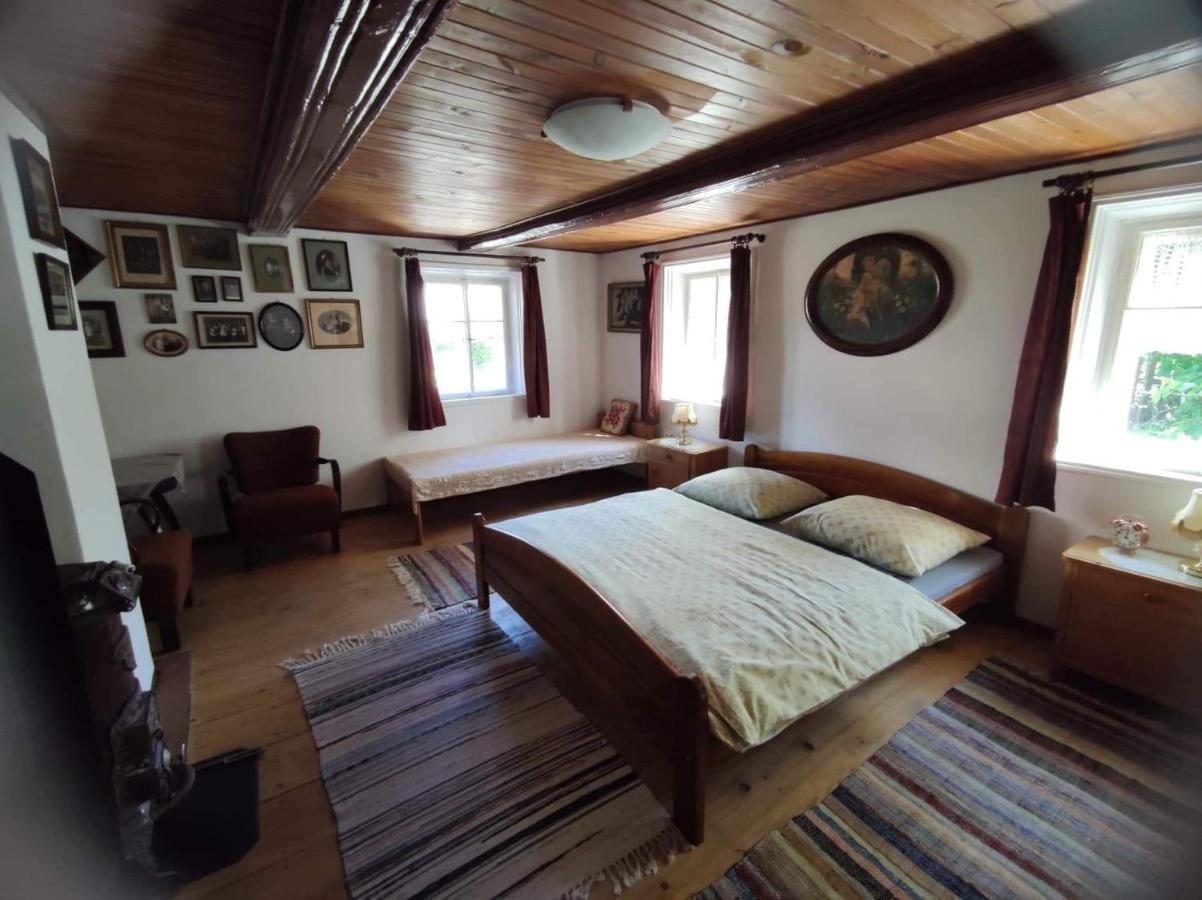 Cafe Nostalgie Ctyrluzkovy Apartman Krásná Lípa Exteriör bild
